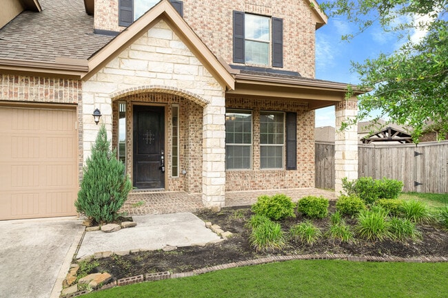 Building Photo - 10003 Open Slope Ct