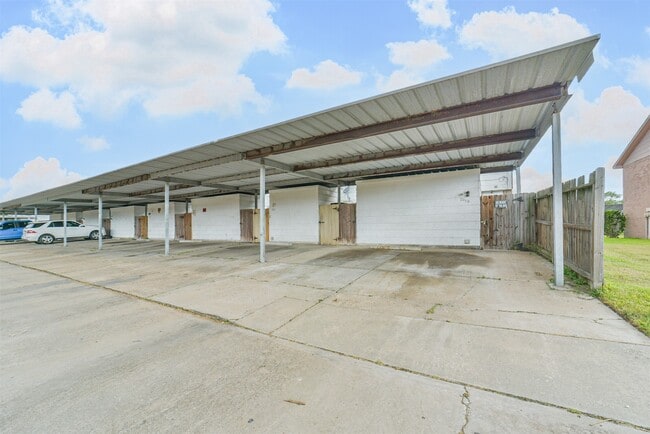 Building Photo - 7059 Chasewood Dr