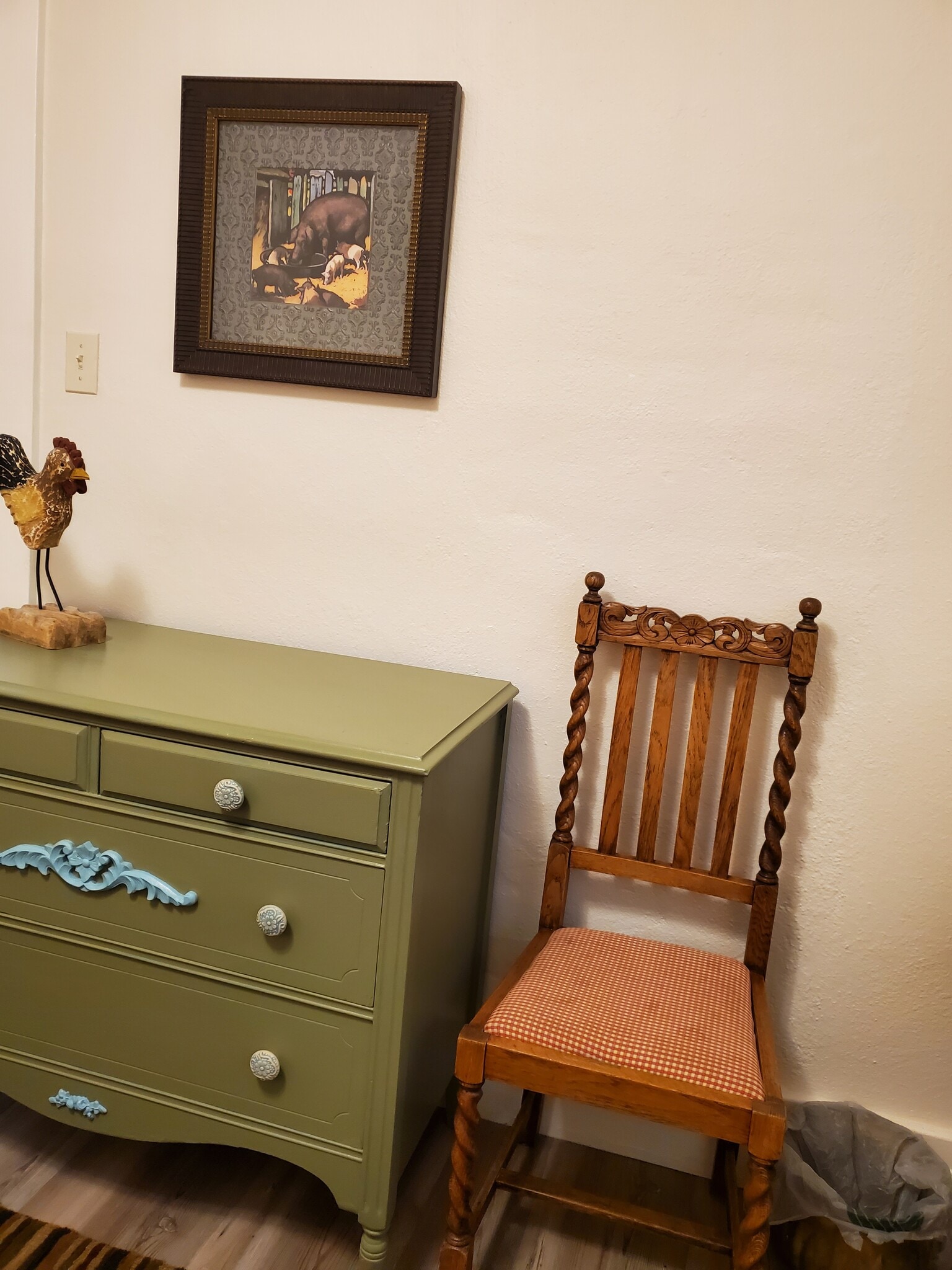 Building Photo - 204 E 3rd Ave