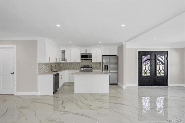 Building Photo - 12 Woodcock Ln