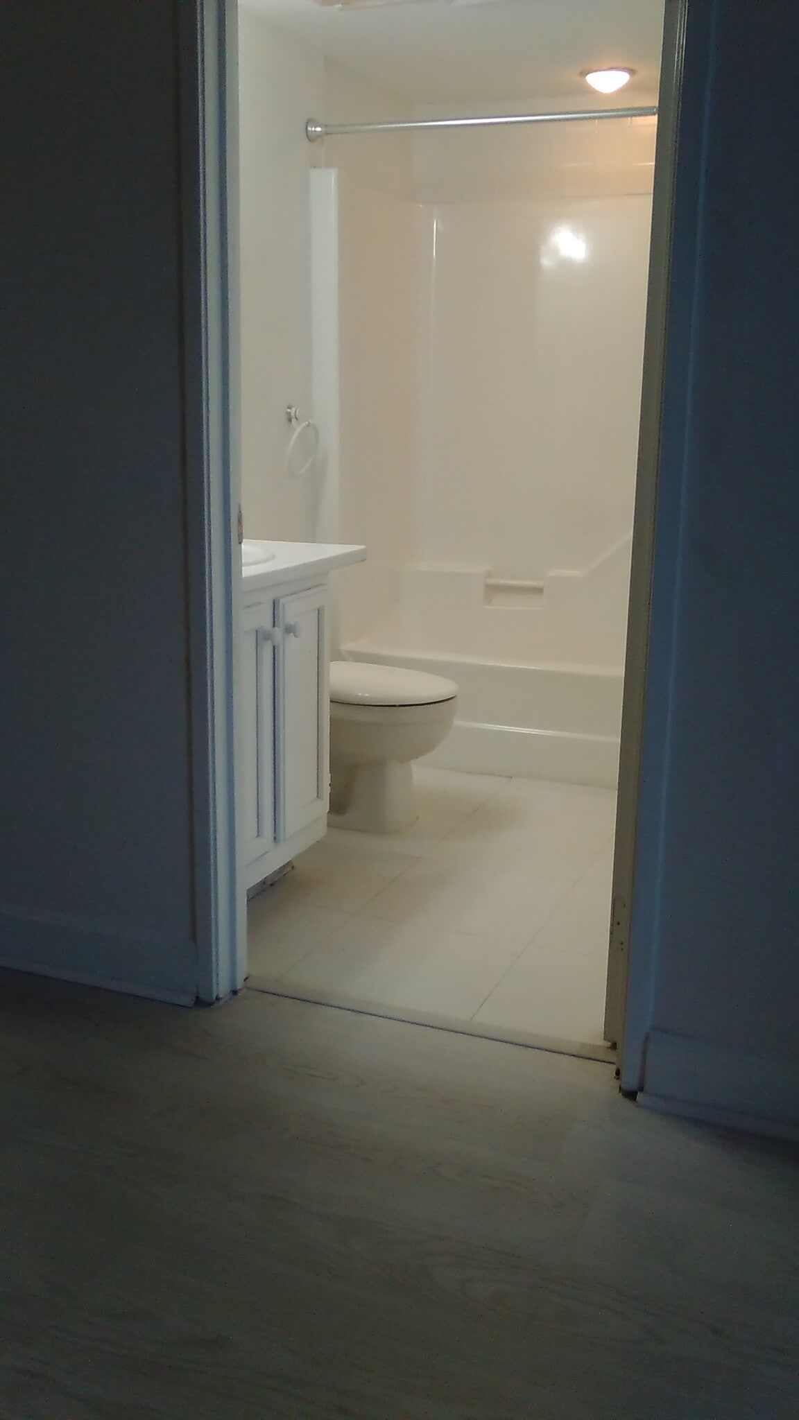 Building Photo - 48 Forest St