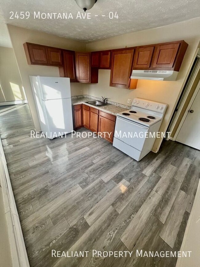 Building Photo - 2459 Montana Ave