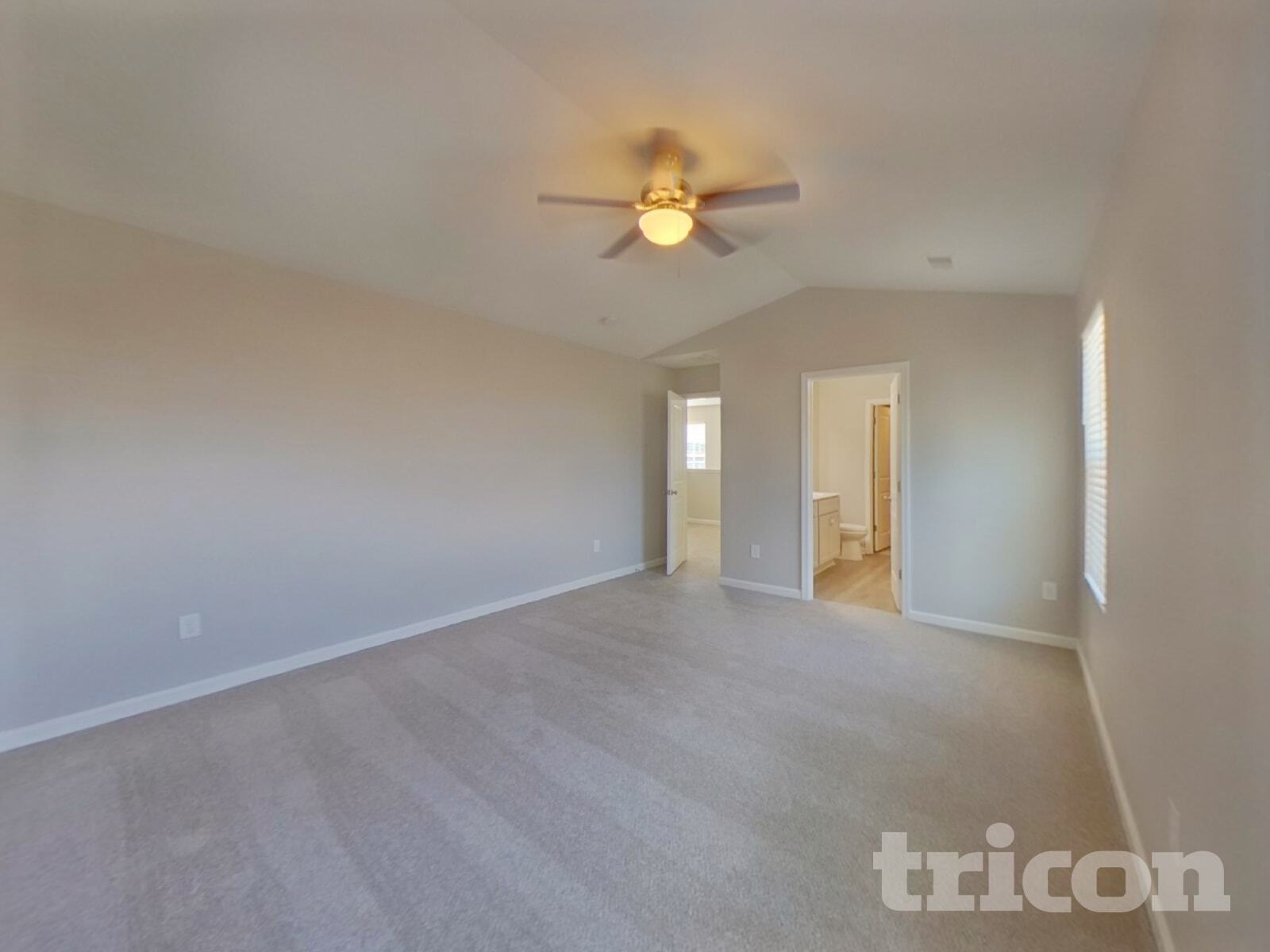 Building Photo - 35 Chalet Ct