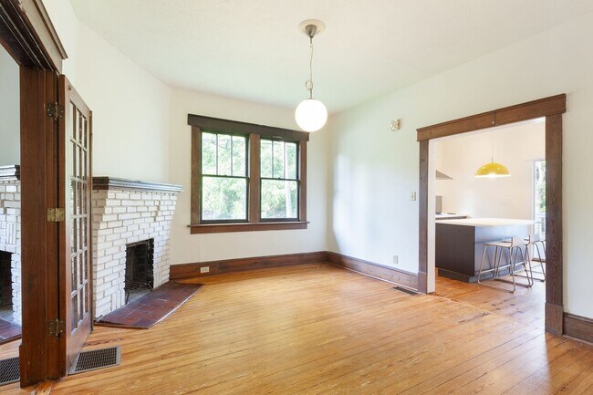 Building Photo - Charming 1920's Bungalow w/ Modern Upgrade...
