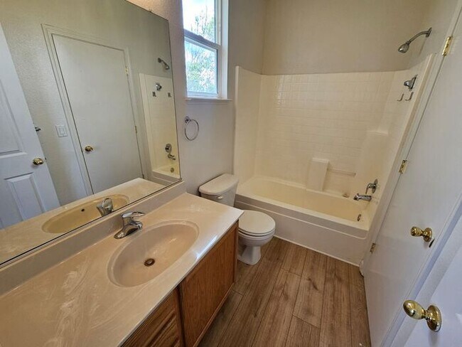 Building Photo - 3 bed 2.5 bath Northwest Reno Home for Rent