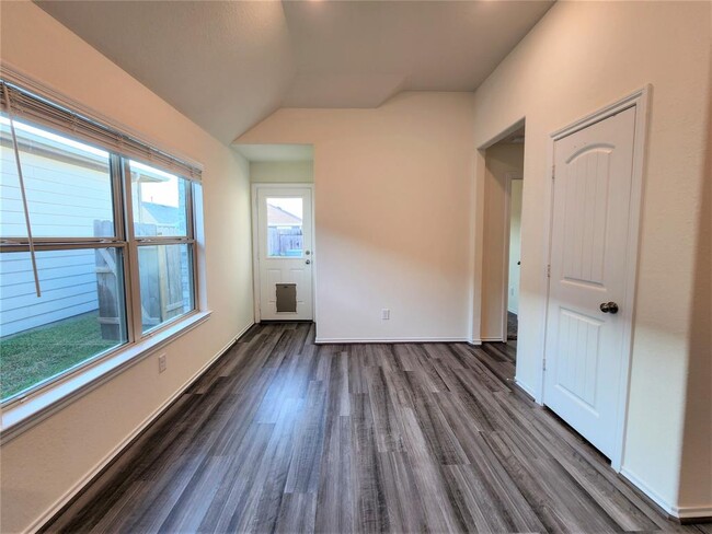 Building Photo - 25702 Royal Catchfly Rd