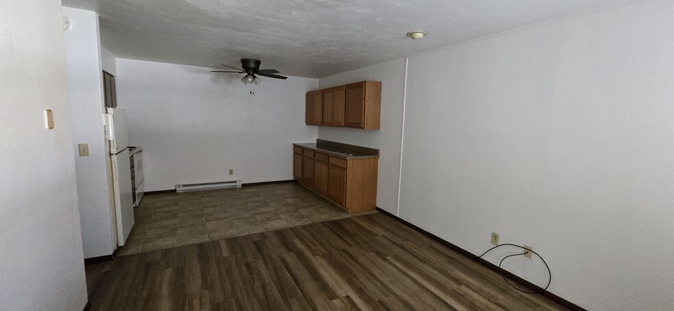 Building Photo - 1067 Olive St