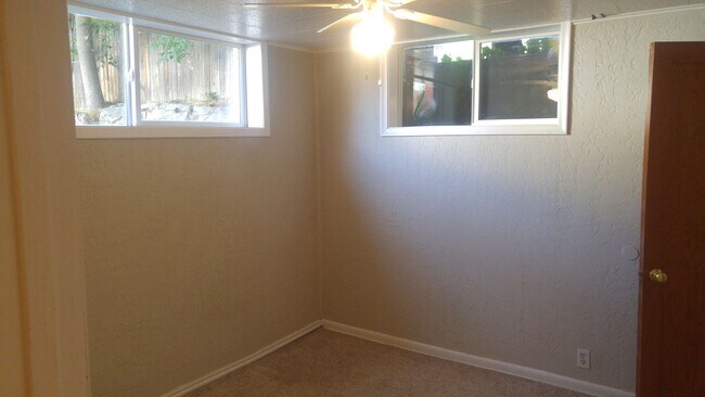 bedroom - 524 S 900 E