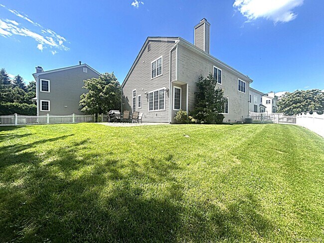 Building Photo - 80 Landmark Ct