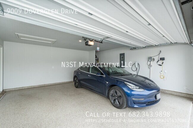 Building Photo - 9009 Doverglen Dr