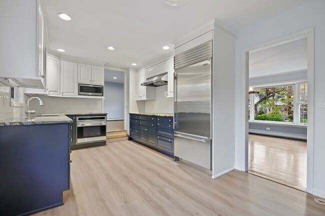 Building Photo - 35 Turner Dr