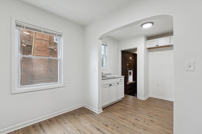Building Photo - $1300 3 bedroom bungalow