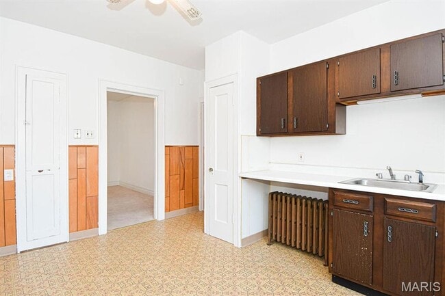 Building Photo - 1071 Terrace Dr