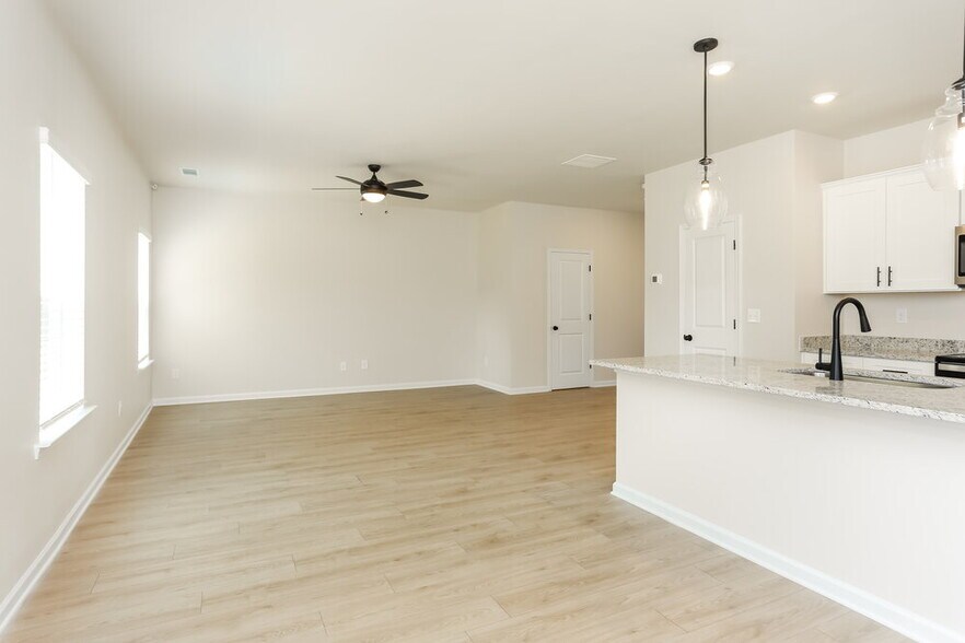 Building Photo - 179 Egret Ct