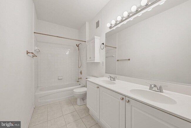 Building Photo - 4200 Mozart Brigade Ln