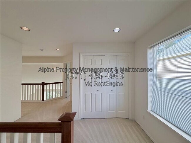 Building Photo - 4143 NW Meisner Dr