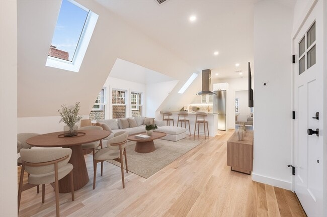 Building Photo - 79 Dana St