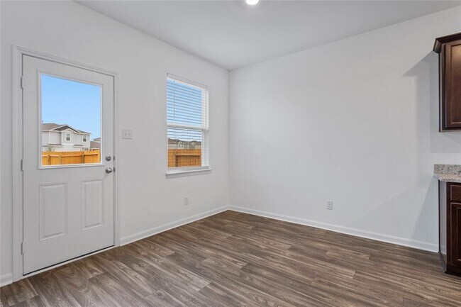 Building Photo - 3949 Prairie Crk