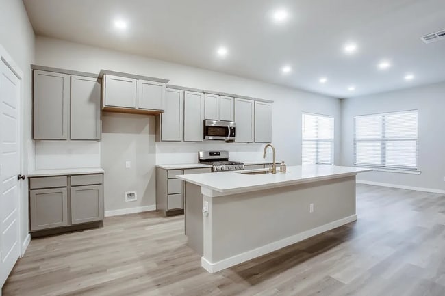 Building Photo - FIRST MONTH HALF OFF - MOVE IN SPECIAL!