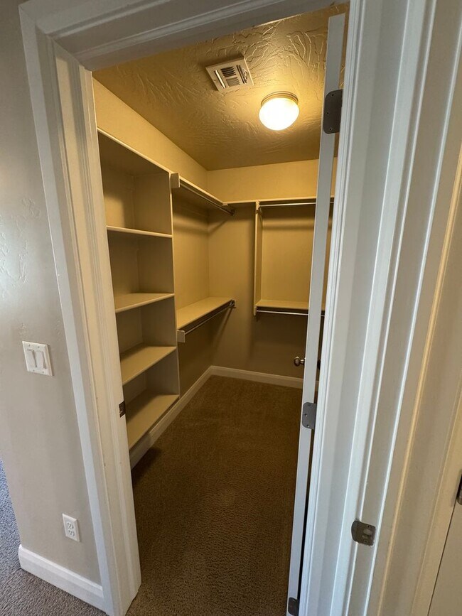 Building Photo - Beautiful 3 Bedroom Home - Casitas at Sienna Hills