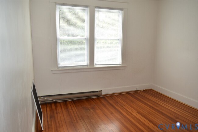 Building Photo - 301 W 30th St