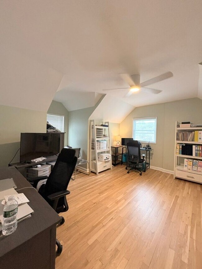 Building Photo - 13520 Grenoble Dr