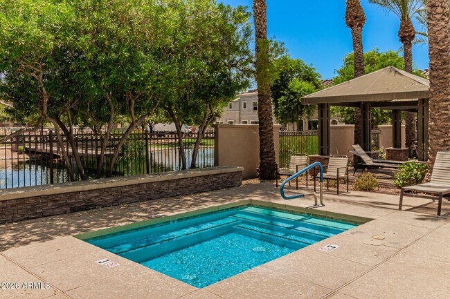 Building Photo - 2780 S Alpine Dr