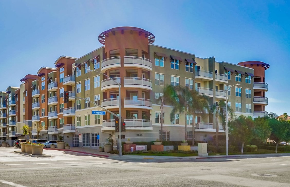 Building Photo - 12664 Chapman Ave