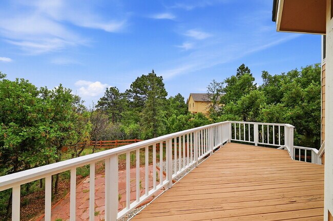 Building Photo - $2,845.95- 4-Bed /3-Bath Gem with Finished Basement and Fenced-in Yard in Colorado Springs!