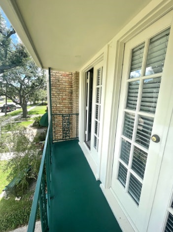 Building Photo - 6373 Ivanhoe Ln