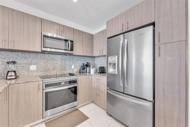 Building Photo - 5350 NW 84th Ave