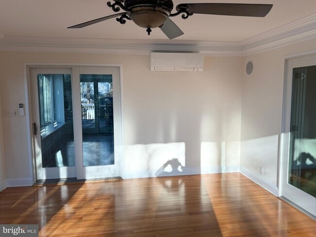 Building Photo - 5738 Griffith Lake Dr