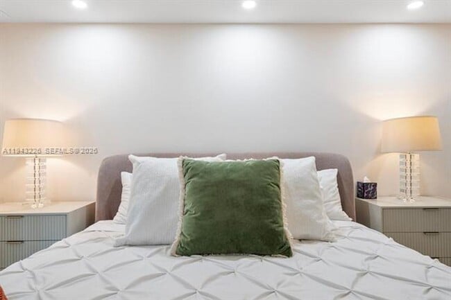 Building Photo - 17555 Atlantic Blvd