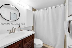 Building Photo - 257 S Cypress Rd