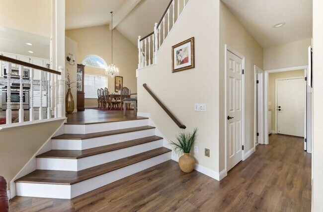 Building Photo - Beautiful Antelope Home with Private Pool | Available July 1st | $3,350/mo