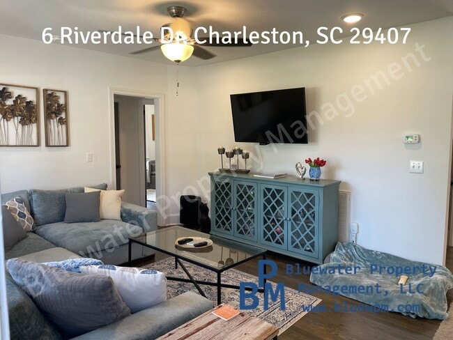 Building Photo - 6 Riverdale Dr