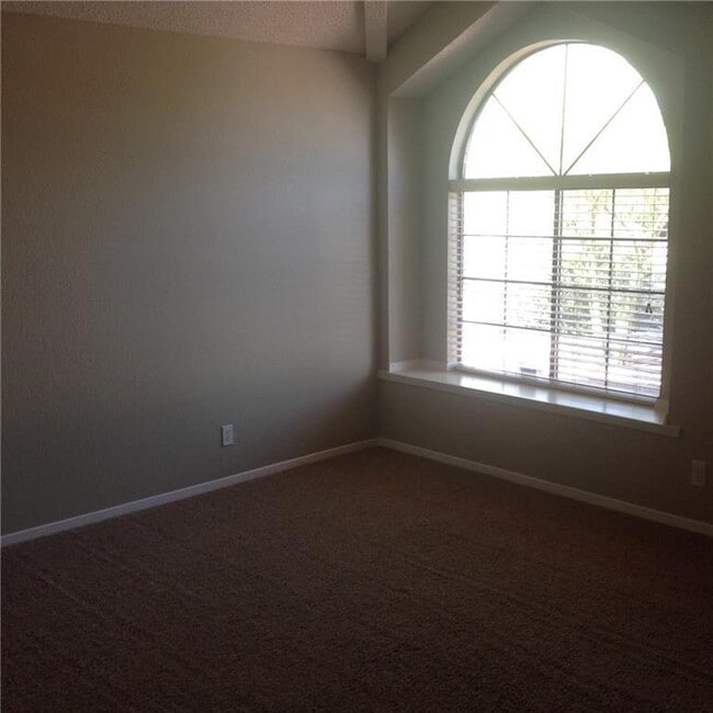 Building Photo - 7532 Le Conte Dr