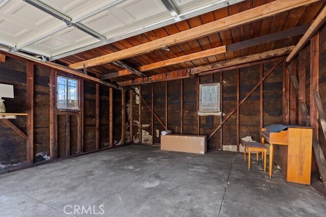 Building Photo - 5466 Templeton St