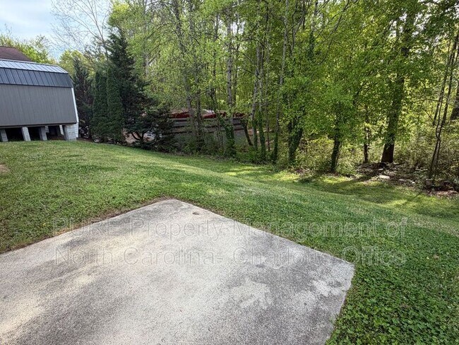 Building Photo - 3385 Hunting Wood Ct