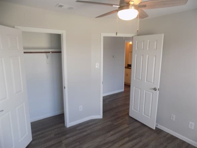 Building Photo - 21711 Falcongate Ct