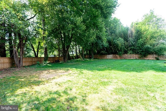 Building Photo - 14912 Emory Ln