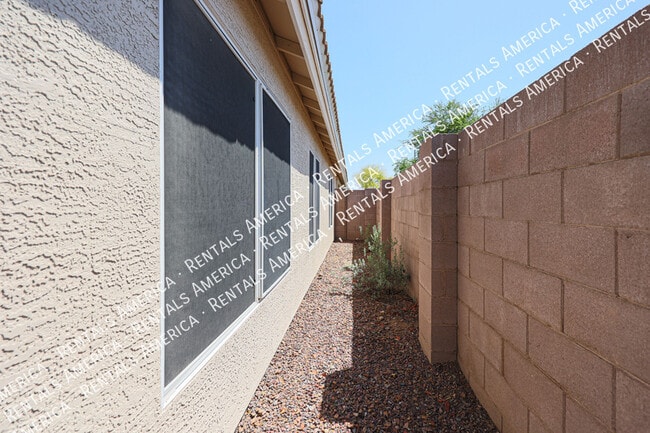 Building Photo - 1218 W Rose Marie Ln
