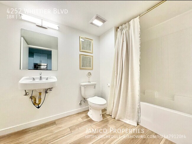 Building Photo - 4252 Whittier Blvd