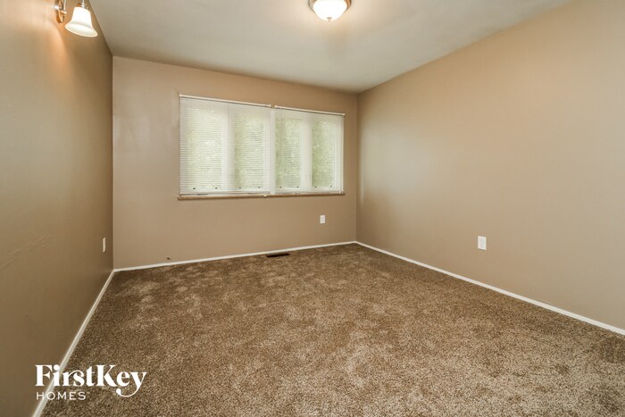 Building Photo - 665 Pimlico Dr