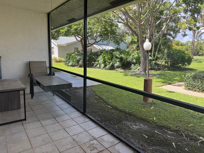 Building Photo - 2707 Lowson Blvd