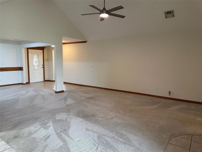 Building Photo - 15713 Traditions Blvd