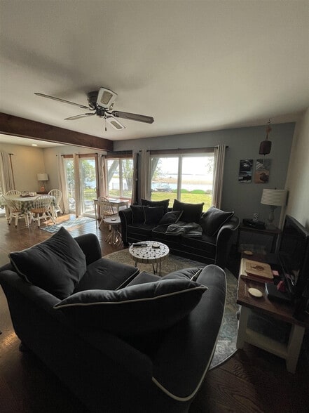 Building Photo - 144 Bayou Rd