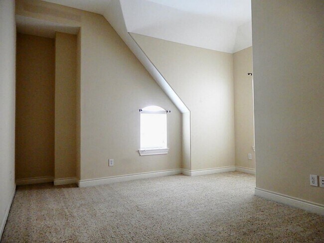Building Photo - 1503 Paige St
