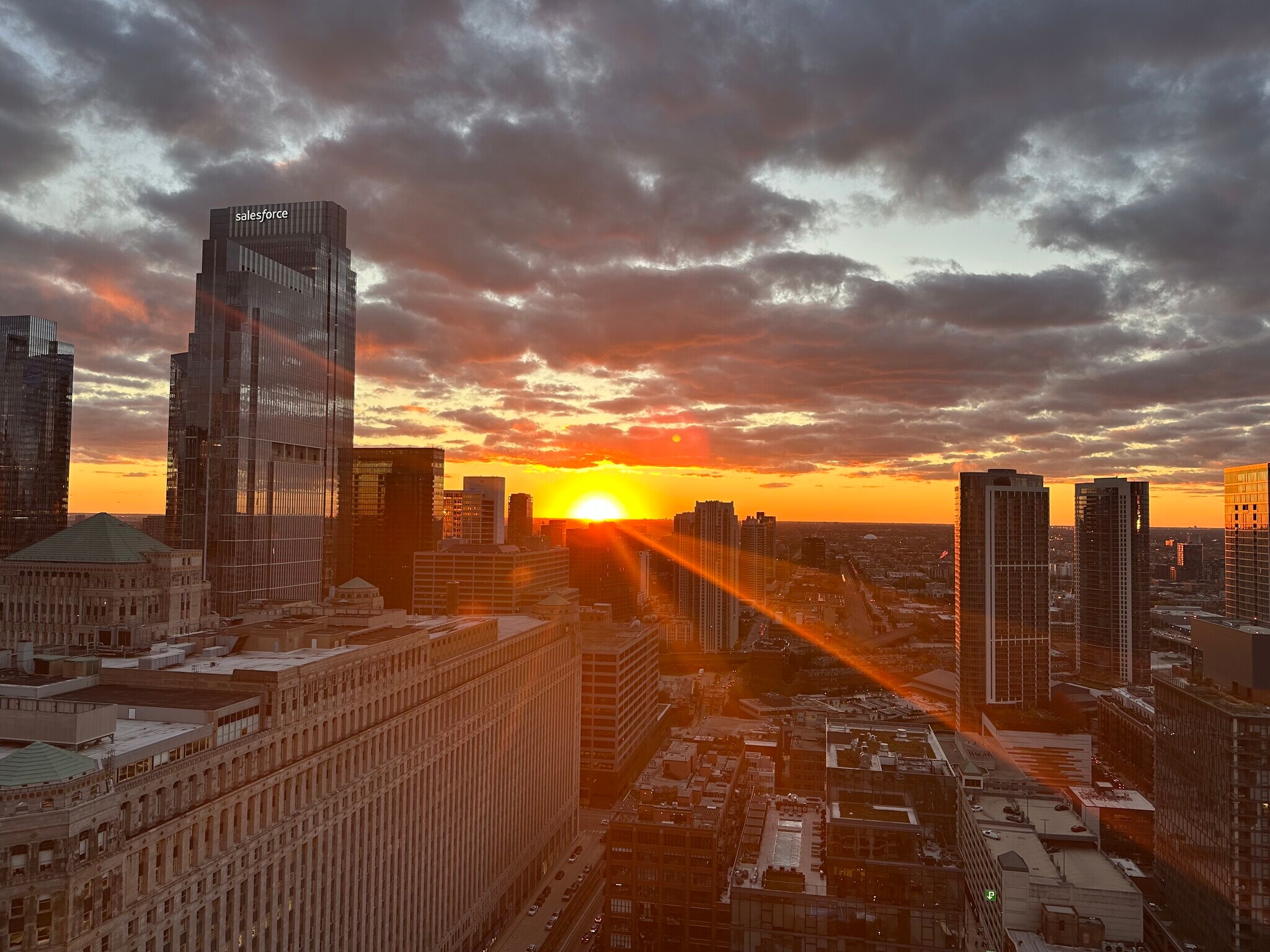 Building Photo - 400 N La Salle Dr