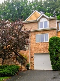 Building Photo - 48 Edgefield Dr